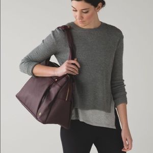 Lululemon om the day duffle bag